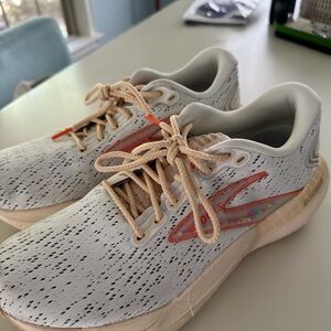 Brooks women’s Glycerin 21.  Special edition.